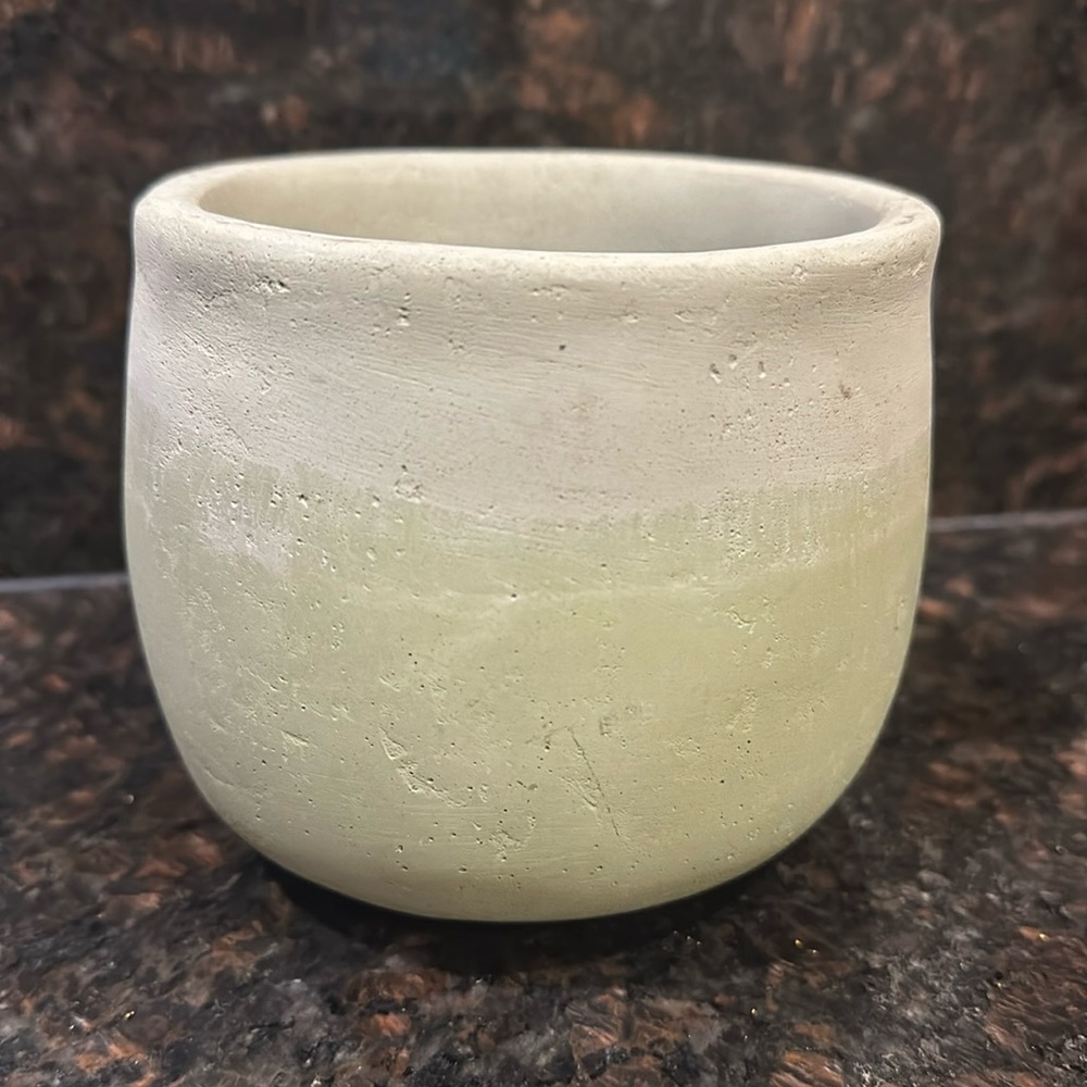 Flower pot - Picture 2 of 3